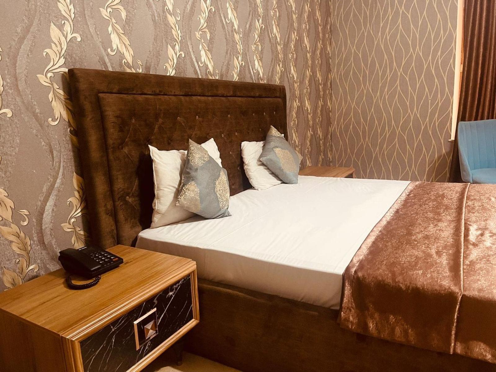 Family Soffia Hotel Old City Баку Екстериор снимка